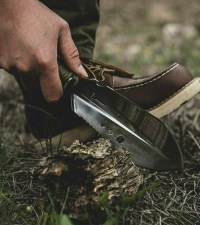 Многофункциональная лопата Naturehike в действии